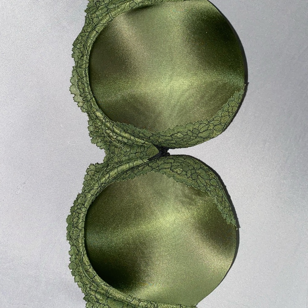 36D Victoria secret strapless bra